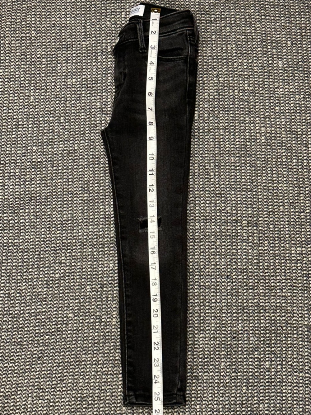 Old Navy Rockstar Jegging Jeans - Picture 5 of 5